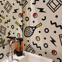 Court 16 - Manhattan - Fun bathroom vibes