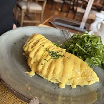 Hamilton's Kitchen - Blue crab omelet - New American Near Me - Winter Park, Florida Hamilton's Kitchen - Blue crab omelet - New American Near Me - Winter Park, Florida