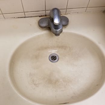 Wendy's - Moldy sink - Fast Food Near Me - Dover, Delaware