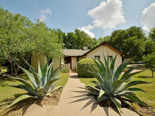 Bettina Babbitt - Compass RE and Austin Horse Properties