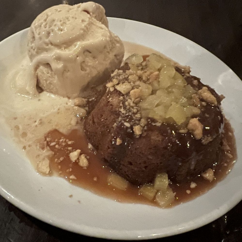 B's Kitchen Kauai - Sticky toffee bundt cake - Pizza Near Me - Princeville, Hawaii B's Kitchen Kauai - Sticky toffee bundt cake - Pizza Near Me - Princeville, Hawaii