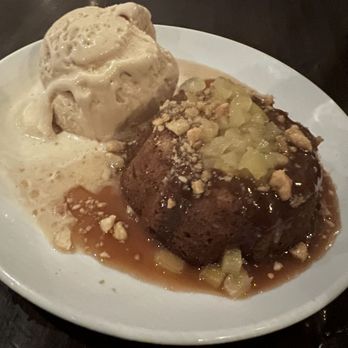 B's Kitchen Kauai - Sticky toffee bundt cake - Pizza Near Me - Princeville, Hawaii B's Kitchen Kauai - Sticky toffee bundt cake - Pizza Near Me - Princeville, Hawaii