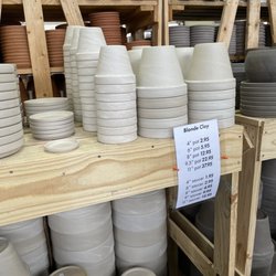 Green Fields Nursery - Plant pot section