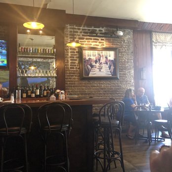 Virginia's On King - Southern Near Me - Charleston, South Carolina