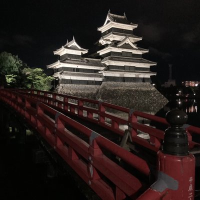 Matsumoto Castle by null