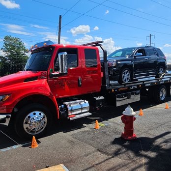 Polina Transporter - Flat bed service - Towing Near Me Polina Transporter - Flat bed service - Towing Near Me