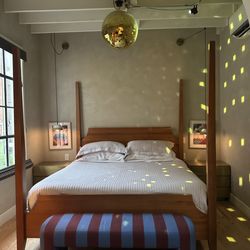 No Vacancy - Studio 4- alcove where queen bed is