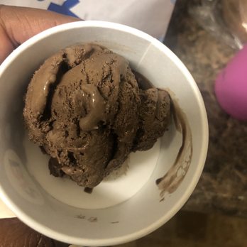 Baskin-Robbins - Kid Scoop of Ice Cream $3.99 - Ice Cream & Frozen Yogurt Near Me - Los Angeles, California