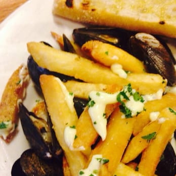 Adamo's - Muscles & fries - New American Near Me - Sacramento, California