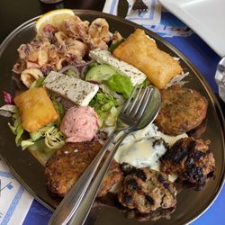 Restaurant Athene - warm mixed appetizer