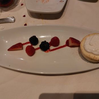 Ruth's Chris Steak House - Classic Cheesecake - Steakhouses Near Me - Paramus, New Jersey Ruth's Chris Steak House - Classic Cheesecake - Steakhouses Near Me - Paramus, New Jersey