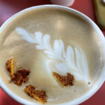 SIGNAL Coffee Roasters - Burnt Honey Latte with honey comb bits and a beautiful leaf design - Coffee & Tea Near Me - Alameda, California SIGNAL Coffee Roasters - Burnt Honey Latte with honey comb bits and a beautiful leaf design - Coffee & Tea Near Me - Alameda, California