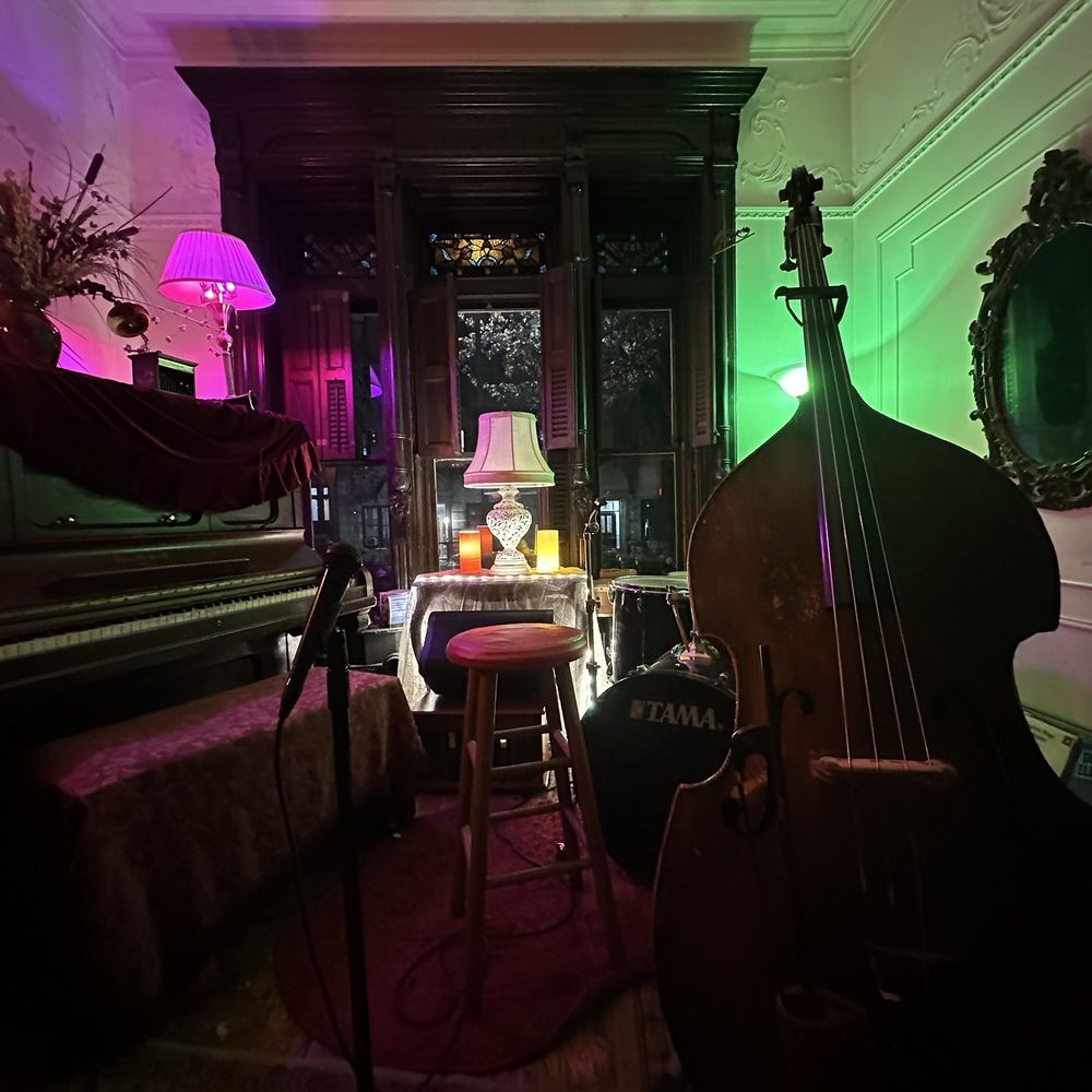 Brownstone JAZZ - Instruments - Jazz & Blues Near Me - Brooklyn, New York Brownstone JAZZ - Instruments - Jazz & Blues Near Me - Brooklyn, New York