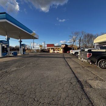 My Hot Spot Fine Dining Restaurant - The parking lot - Soul Food Near Me - Radcliff, Kentucky My Hot Spot Fine Dining Restaurant - The parking lot - Soul Food Near Me - Radcliff, Kentucky