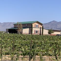 Birds And Barrels Vineyards