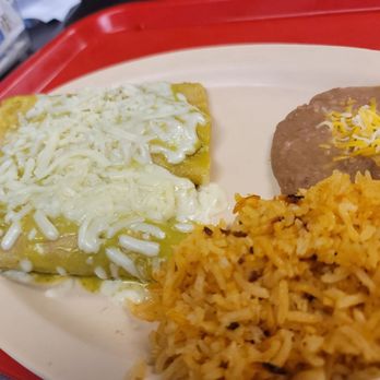 Brenda’s Kitchen - Enchilada verde - Mexican Near Me - Stratford, Texas Brenda’s Kitchen - Enchilada verde - Mexican Near Me - Stratford, Texas