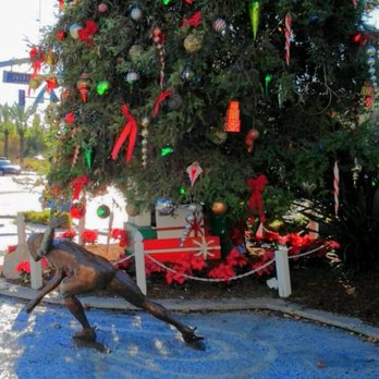 Paramount Tree Lighting - Festivals Near Me - Paramount, California Paramount Tree Lighting - Festivals Near Me - Paramount, California