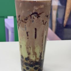 Milk & Sugar Time - Dubai chocolate milk tea