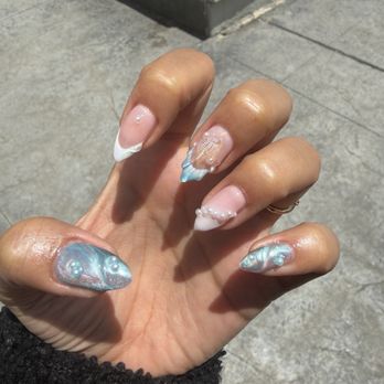 Bee Nails & Spa - Nail Salons Near Me - Dallas, Texas