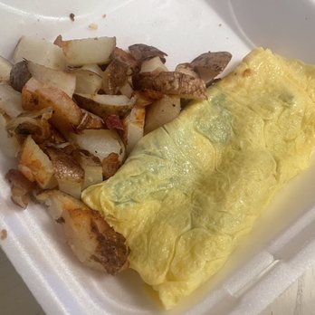 Blueberry Muffin - Build your own omelette and home fries - Breakfast & Brunch Near Me - Indialantic, Florida