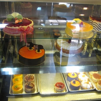 Masse's Pastries - Bakeries Near Me - Berkeley, California