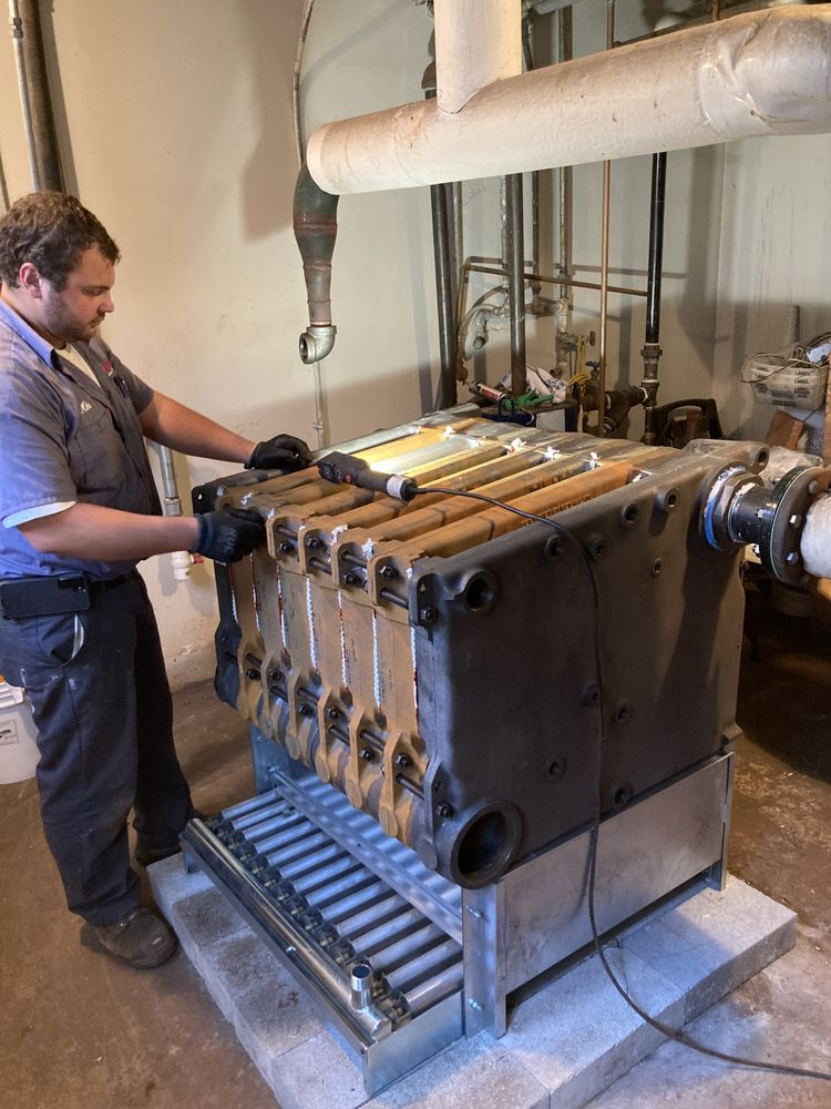 Slide of PDM Plumbing, Heating, Cooling Since 1885