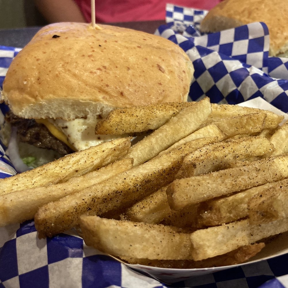 Daddio's Burger - Burgers Near Me - Beaumont, Texas