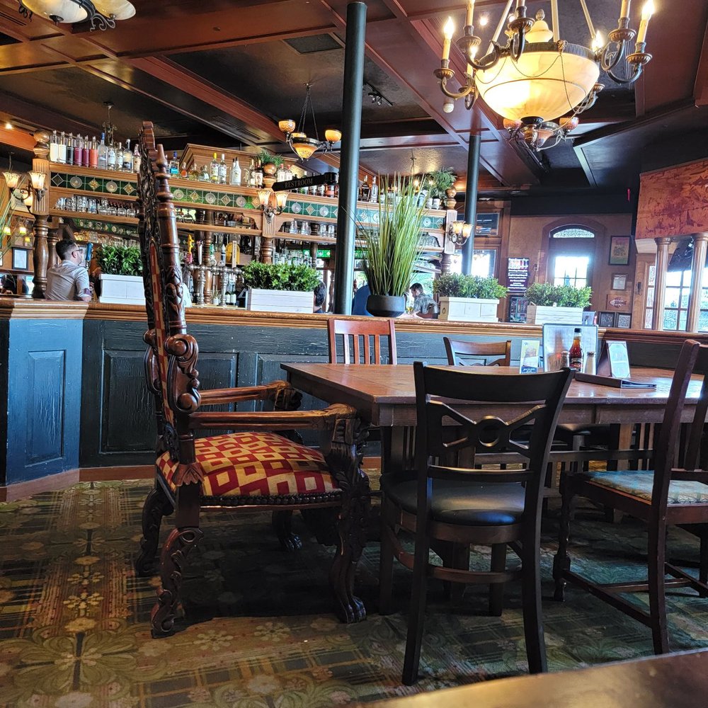 The Pub - Rookwood - King-sized chairs - Pubs Near Me - Cincinnati, Ohio The Pub - Rookwood - King-sized chairs - Pubs Near Me - Cincinnati, Ohio