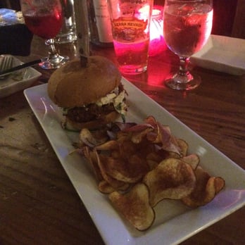 Tuning Fork - Pulled pork and an IPA - Gastropubs Near Me - Studio City, California Tuning Fork - Pulled pork and an IPA - Gastropubs Near Me - Studio City, California