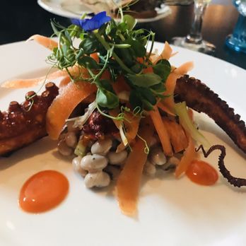 Herringbone Waikiki - Seafood Near Me - Honolulu, Hawaii