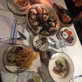 Pilot - Oysters - Cocktail Bars Near Me - Brooklyn, New York