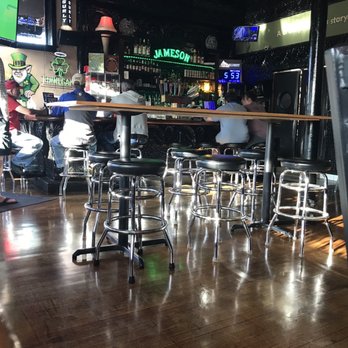 MaGillycuddy's - Irish Near Me - Anoka, Minnesota