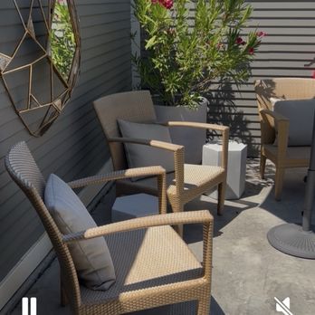 El Dorado Hotel - Outdoor sitting area - Hotels Near Me - Sonoma, California El Dorado Hotel - Outdoor sitting area - Hotels Near Me - Sonoma, California