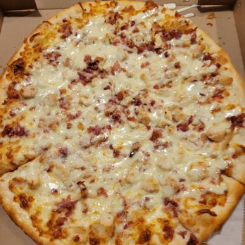 Roma Pizza - Delicious Med 14in Chicken Bacon Ranch Pizza (8 LG slices) $21 - Pizza Near Me - Deltona, Florida Roma Pizza - Delicious Med 14in Chicken Bacon Ranch Pizza (8 LG slices) $21 - Pizza Near Me - Deltona, Florida
