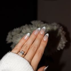 Nails Design II - Holiday bow French tip