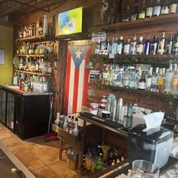 Morungo's - Bar area