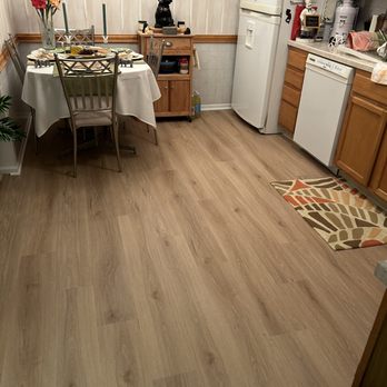 Eduardo Carpet & Floors - Laminate floor installation - Carpet Installation Near Me Eduardo Carpet & Floors - Laminate floor installation - Carpet Installation Near Me