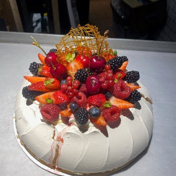 Boho Petite - Pavlova - Bakeries Near Me - San Francisco, California