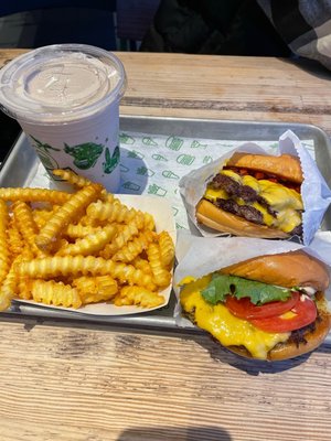 Shake Shack Green Hills by null