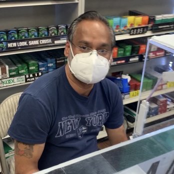 Smoke Chief - The man who told me not to come back to Smoke Chief. I'm guessing he's the owner... - Tobacco Shops Near Me - Las Vegas, Nevada Smoke Chief - The man who told me not to come back to Smoke Chief. I'm guessing he's the owner... - Tobacco Shops Near Me - Las Vegas, Nevada