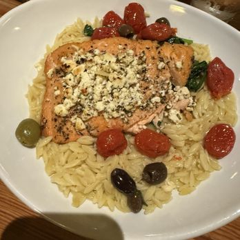 Brady’s - Salmon Entree - Bars Near Me - Leominster, Massachusetts
