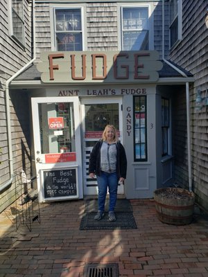 Aunt Leah's Fudge by null