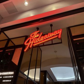The Hideaway - Outdoor - Steakhouses Near Me - Beverly Hills, California