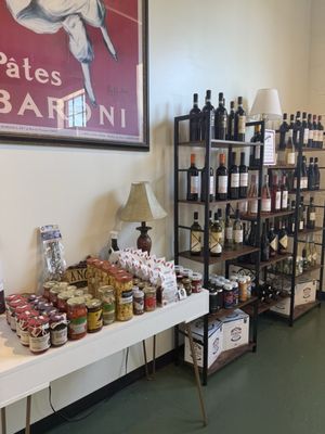 Tutti’s Italian Market & Deli by null