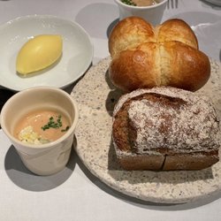 Nolita - 2022-11-25 bread (fresh baked daily on site) and amuse bouche (tom yum foam)