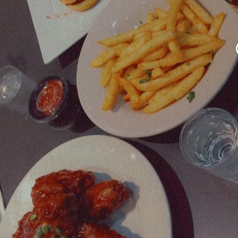 En Vain - The wings were seasoned like big momma made them. The management and staff team were amazing! Thank you - Hookah Bars Near Me - Houston, Texas En Vain - The wings were seasoned like big momma made them. The management and staff team were amazing! Thank you - Hookah Bars Near Me - Houston, Texas
