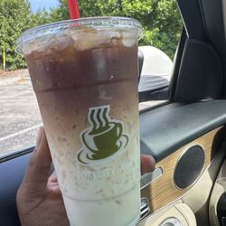 Port City Java - Iced caramel latte lg