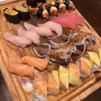 Hello Sushi - Nigiri and Mango roll - Sushi Bars Near Me - Fullerton, California Hello Sushi - Nigiri and Mango roll - Sushi Bars Near Me - Fullerton, California