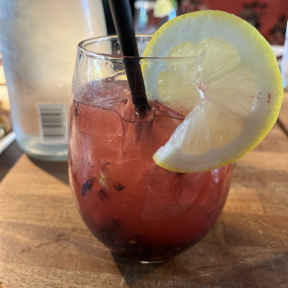 Metro Lafayette - A refreshing cocktail - New American Near Me - Lafayette, California Metro Lafayette - A refreshing cocktail - New American Near Me - Lafayette, California
