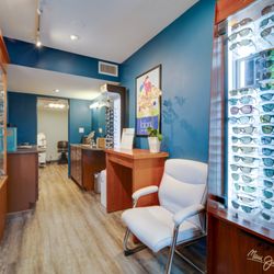 Aloma Eye Associates